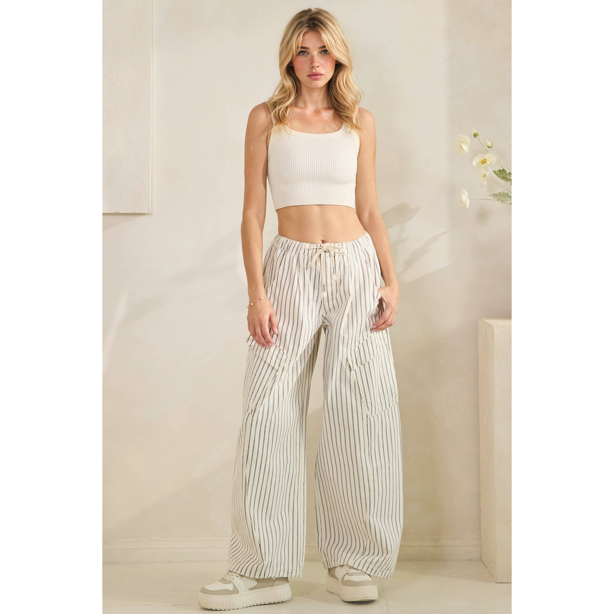 Easy Cargo Striped Pants: White / M